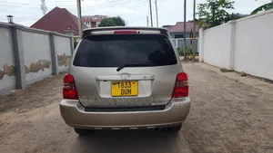 Toyota Kluger 2004 Silver