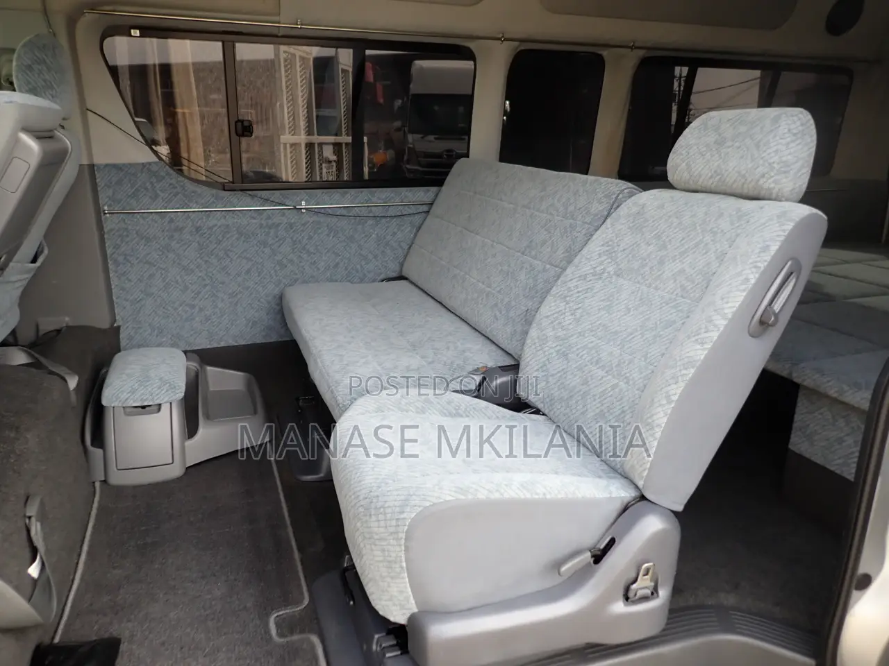 Toyota HiAce 2006 Silver