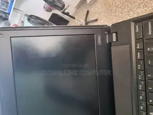 Laptop Lenovo ThinkPad X131e 4GB Intel Pentium HDD 500GB