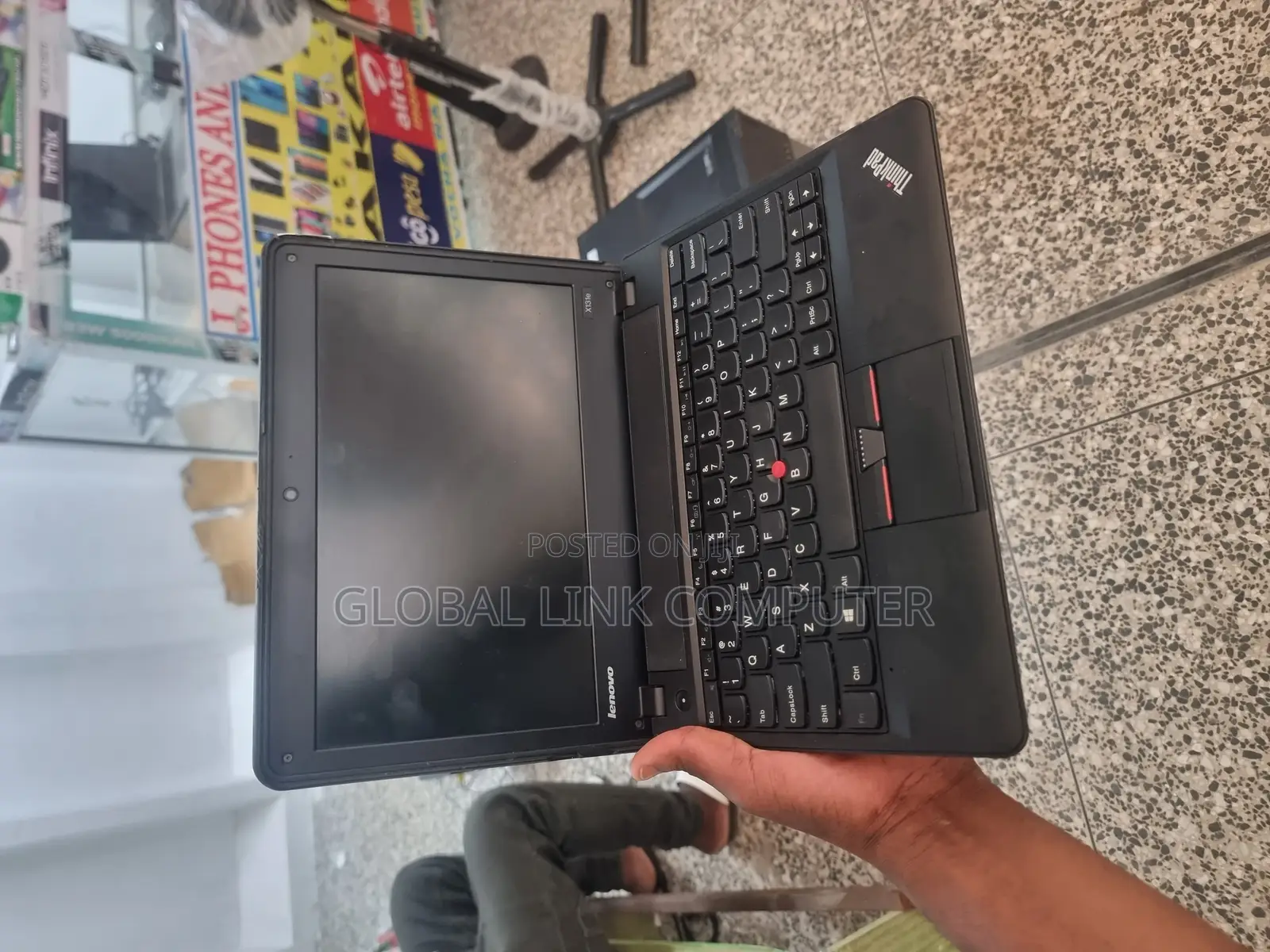 Laptop Lenovo ThinkPad X131e 4GB Intel Pentium HDD 500GB