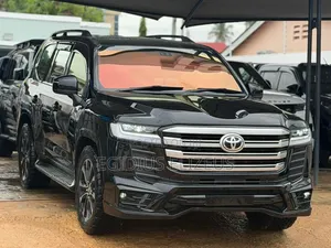 Toyota Land Cruiser 2024 Black