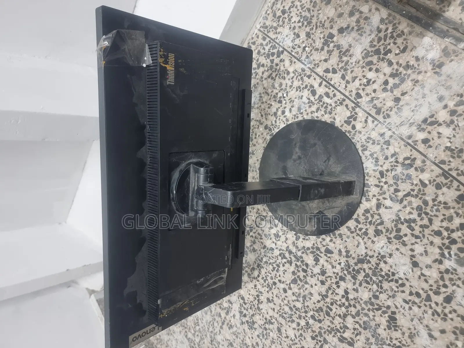 Lenovo Thinkvision Frameless Monitor