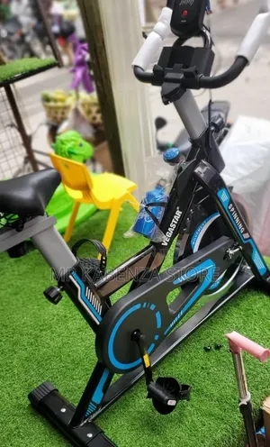 Spinning Bike Ya Kisasa Kwa Mazoezi 120kg