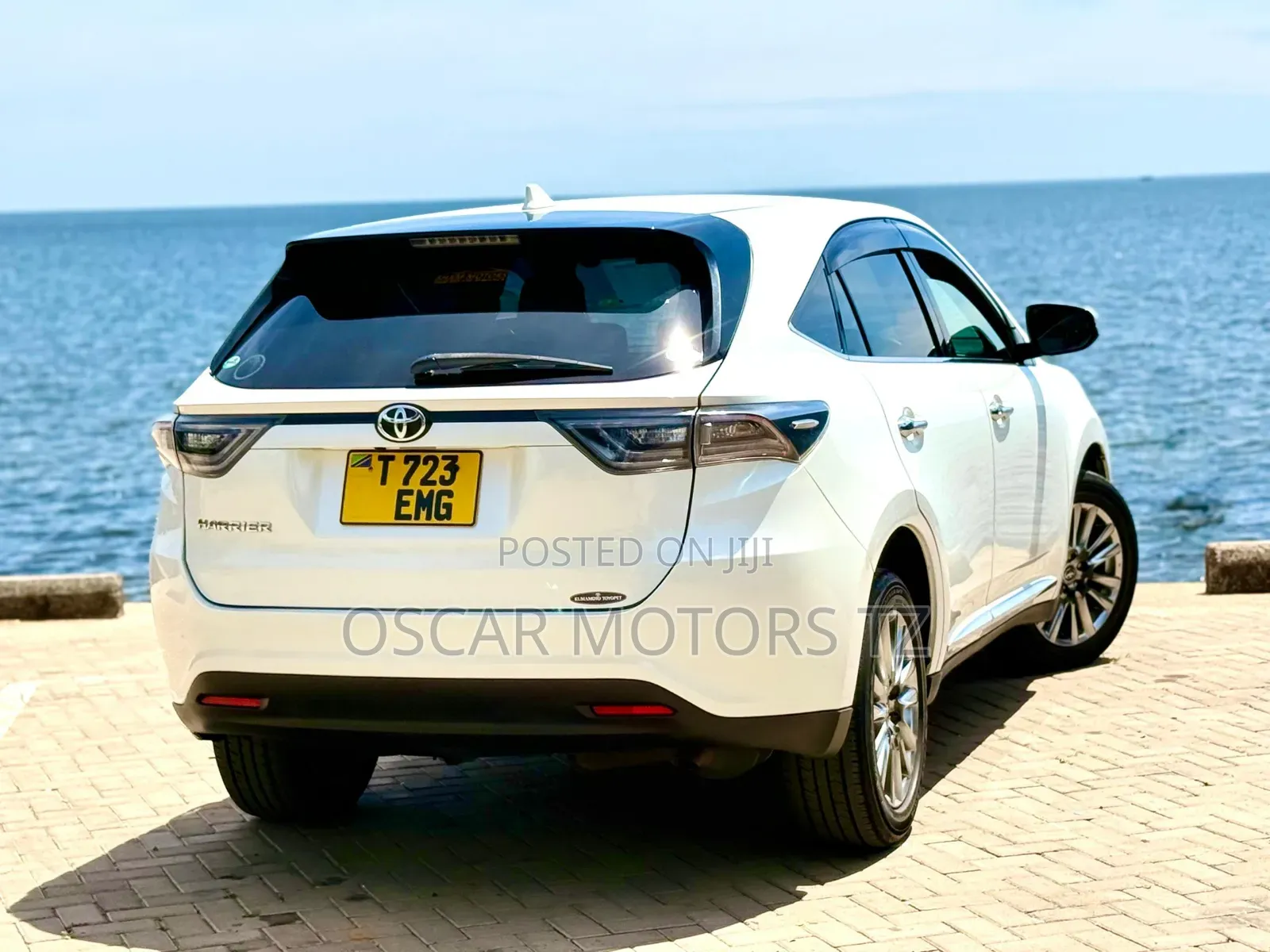 Toyota Harrier Hybrid Progress 2015 White
