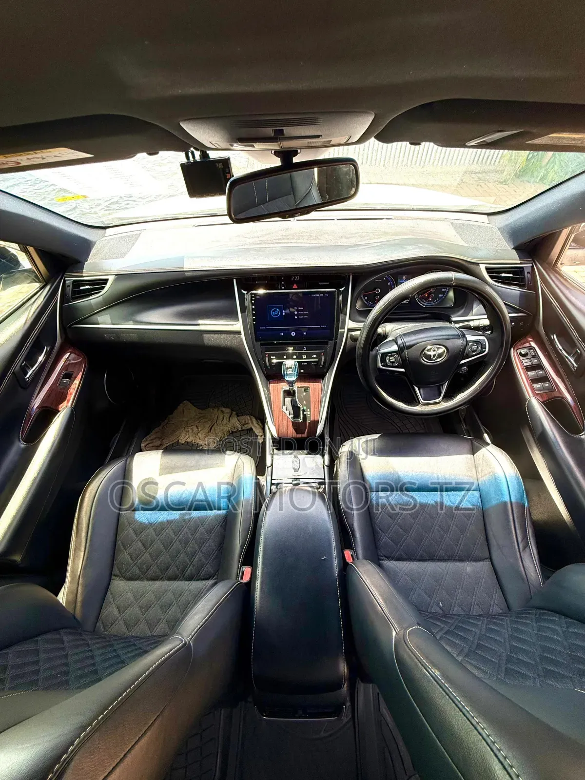 Toyota Harrier Hybrid Progress 2015 White