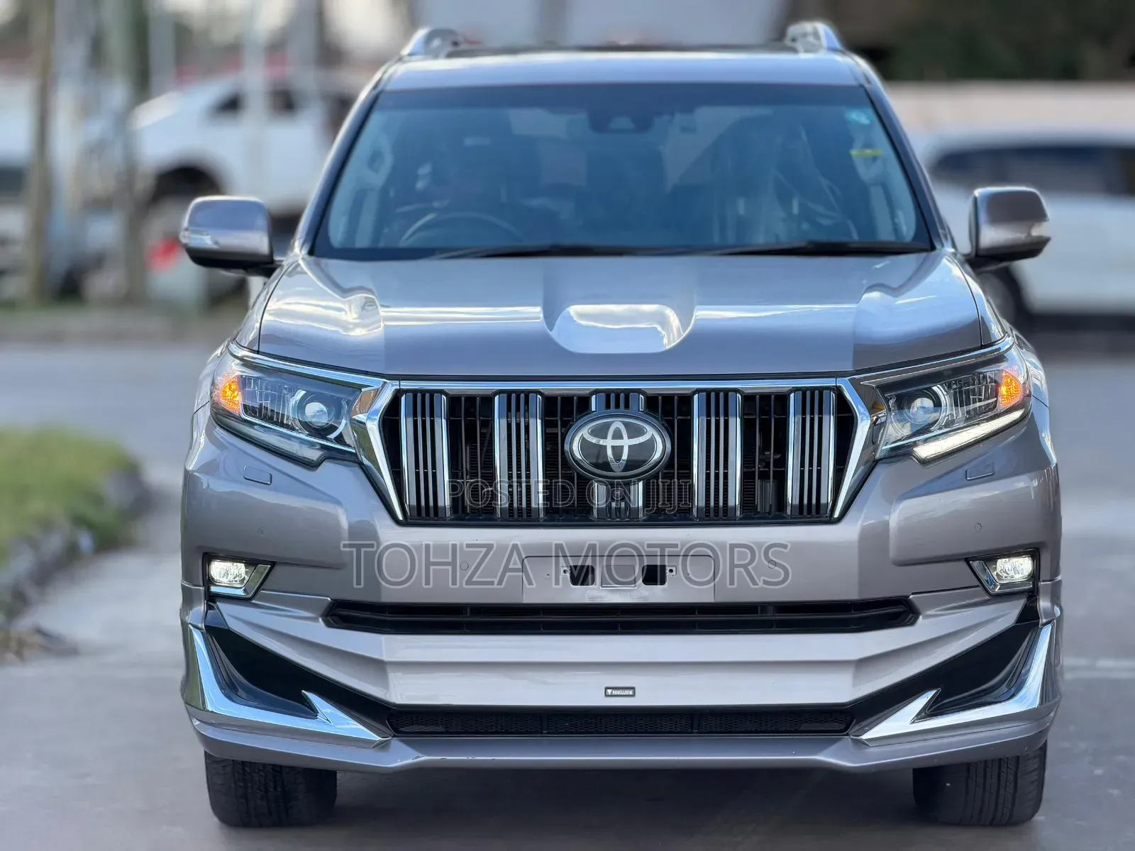Toyota Land Cruiser Prado 2022 Silver