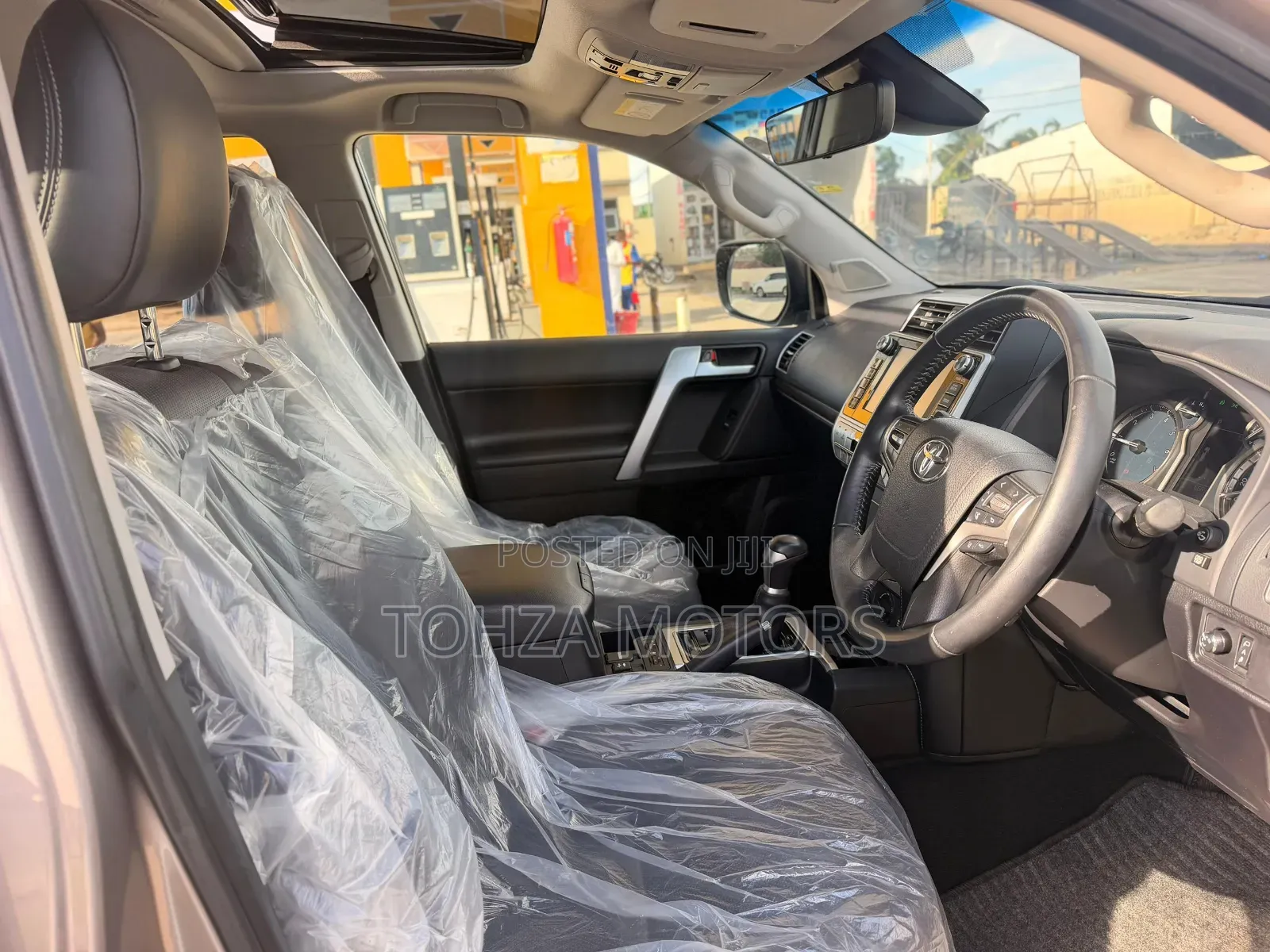 Toyota Land Cruiser Prado 2022 Silver