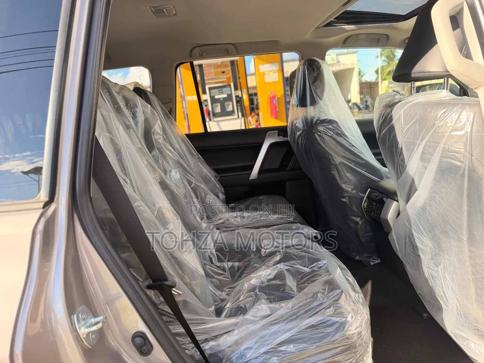 Toyota Land Cruiser Prado 2022 Silver
