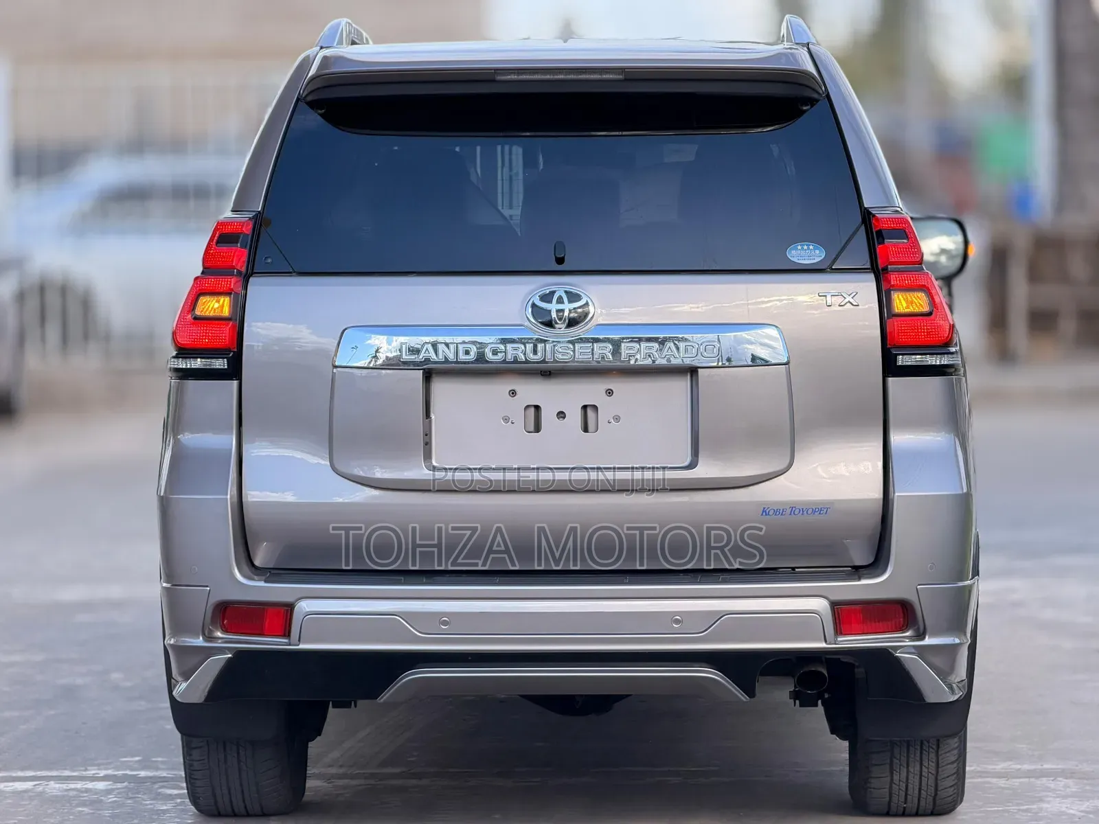 Toyota Land Cruiser Prado 2022 Silver