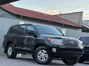 Toyota Land Cruiser 2012 Black