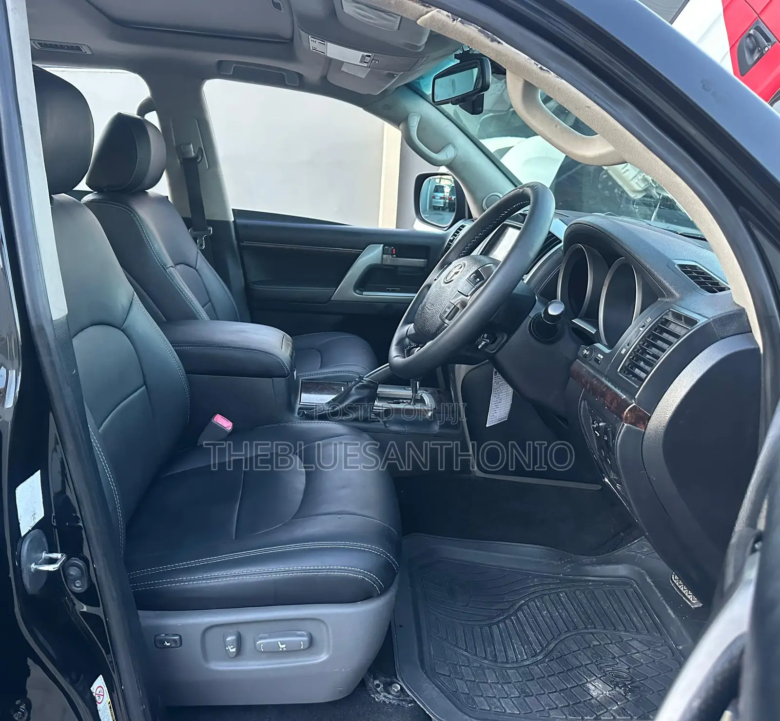 Toyota Land Cruiser 2012 Black