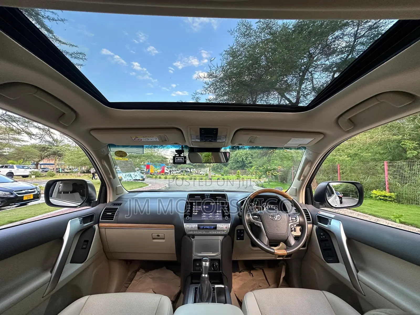 Toyota Land Cruiser Prado 2023 Pearl