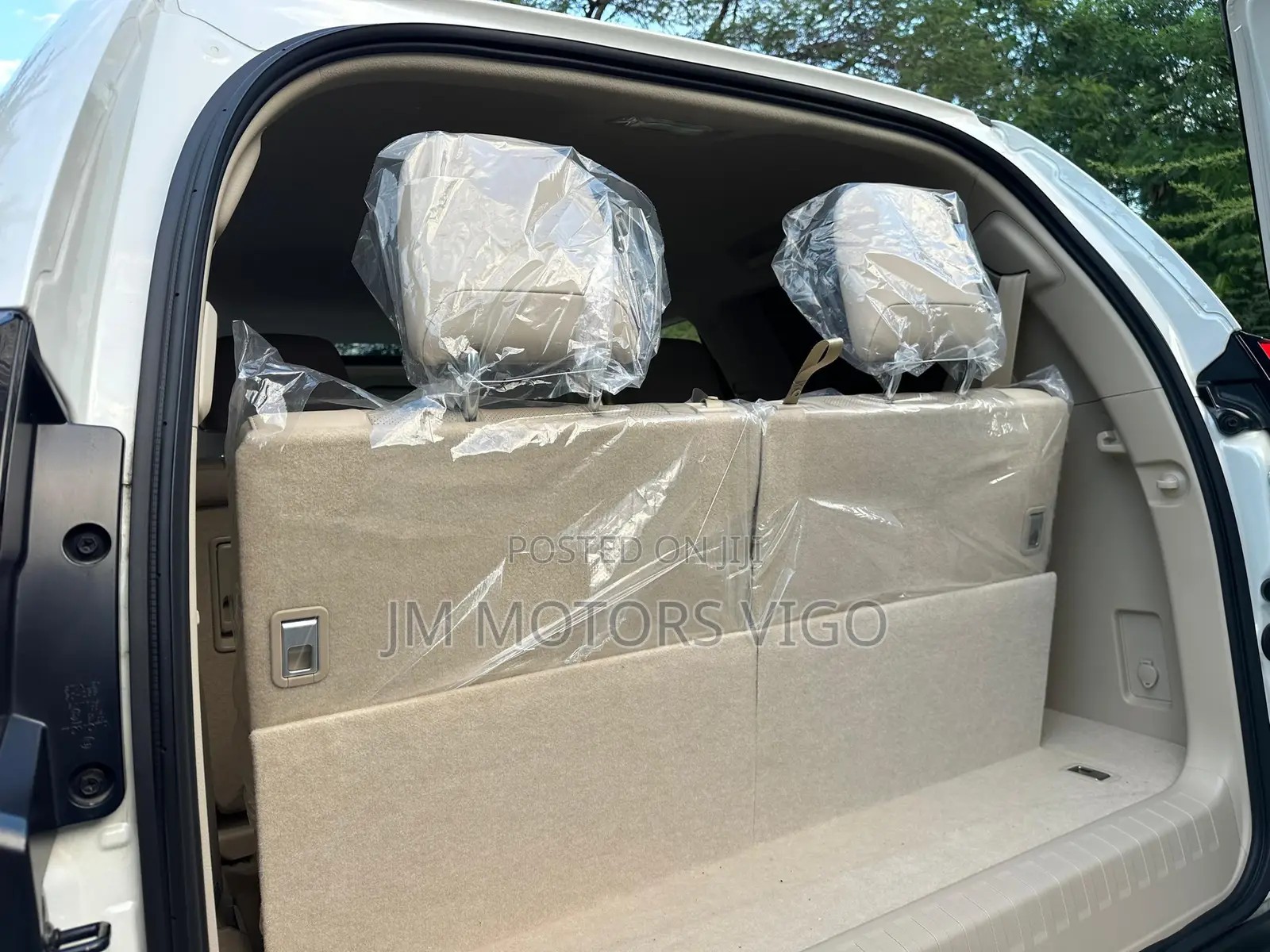 Toyota Land Cruiser Prado 2023 Pearl