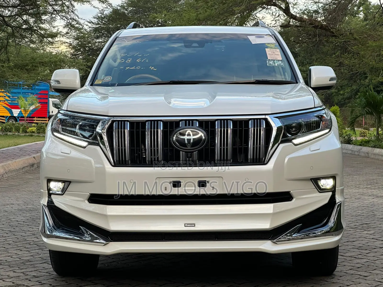Toyota Land Cruiser Prado 2023 Pearl