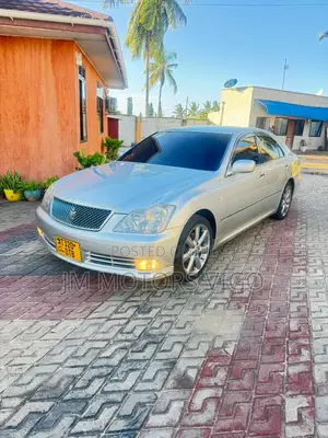 Toyota Crown 2005 Silver