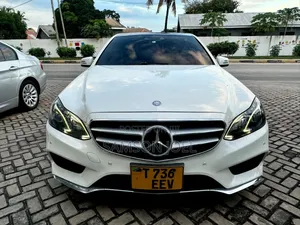 Mercedes-Benz E200 2016 White