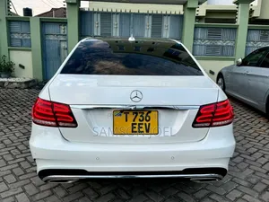 Mercedes-Benz E200 2016 White