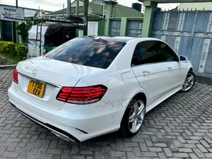 Mercedes-Benz E200 2016 White