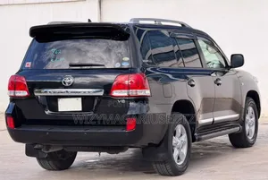 Toyota Land Cruiser 2011 Matt Black