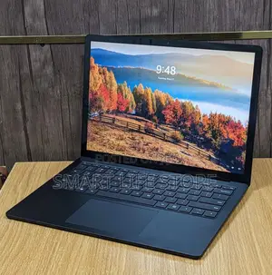 New Laptop Microsoft Surface Laptop 2 8GB Intel Core i7 SSD 256GB