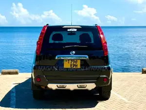 Nissan X-Trail 2.0 Petrol XE 2009 Black