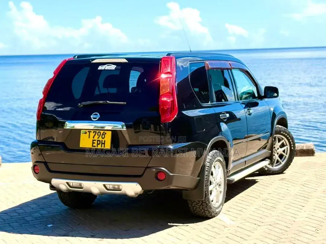 Nissan X-Trail 2.0 Petrol XE 2009 Black