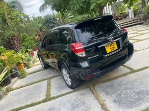 Toyota Vanguard 2012 Matt Black