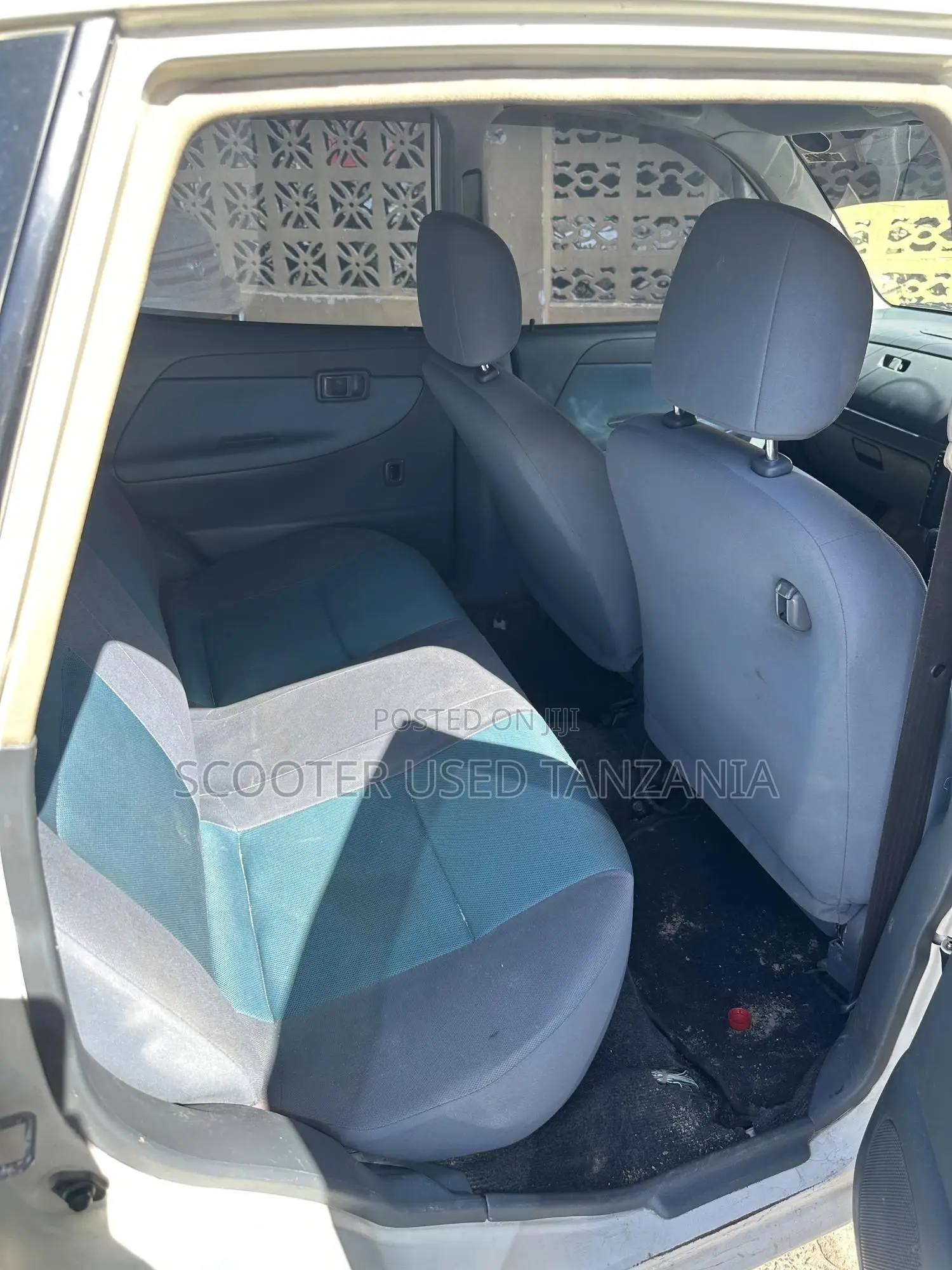 Toyota Duet 2004 White