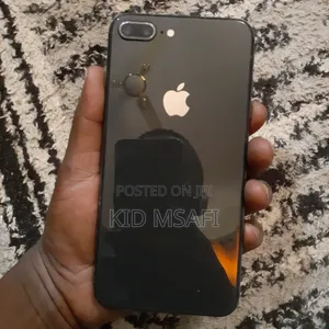 Apple iPhone 8 Plus 64 GB Black