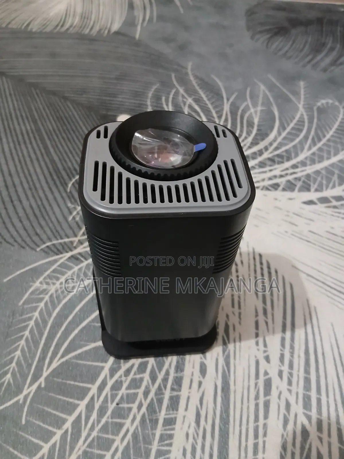 Hy320 Projector