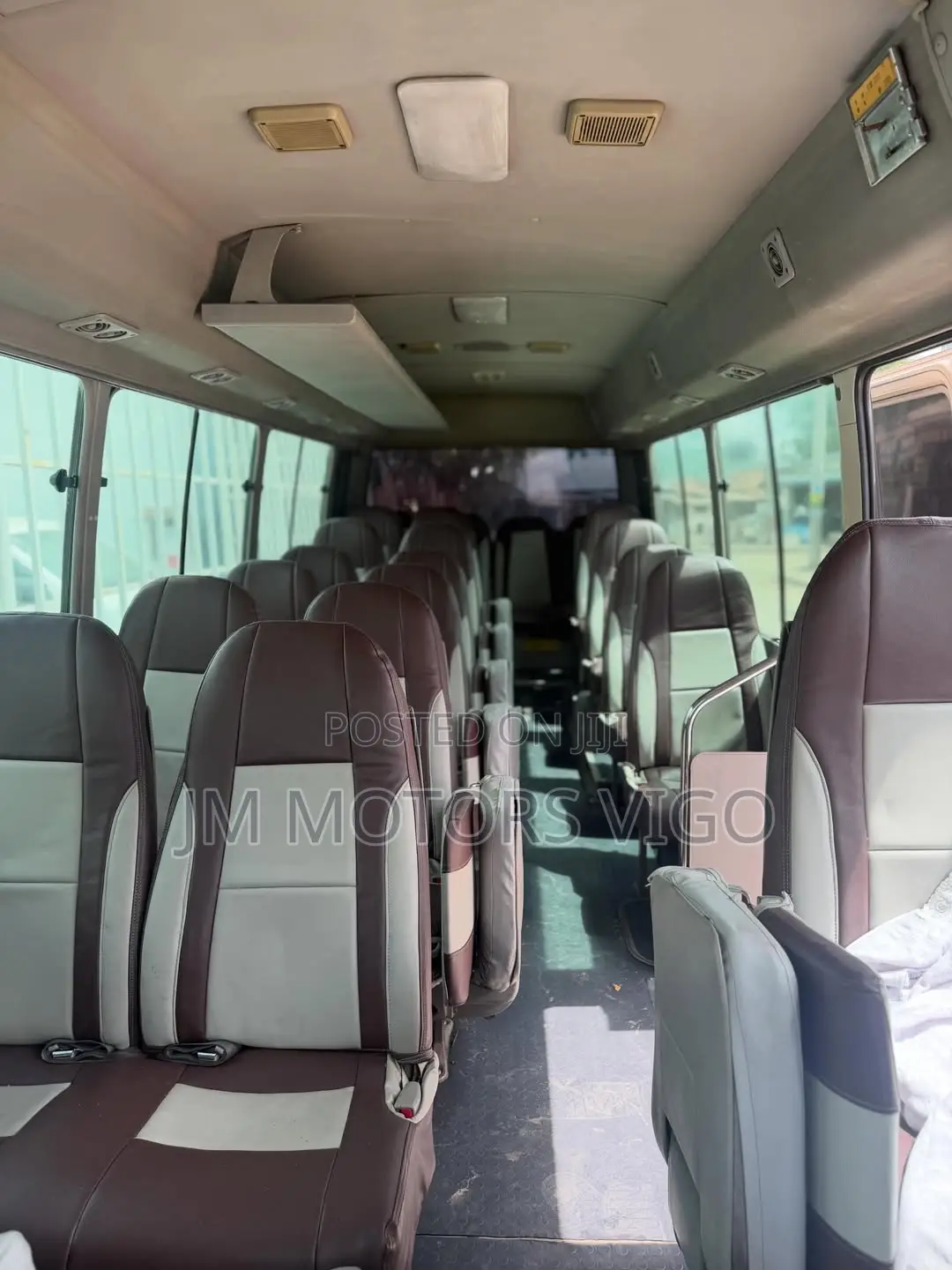 Toyota Coaster 2004 Beige
