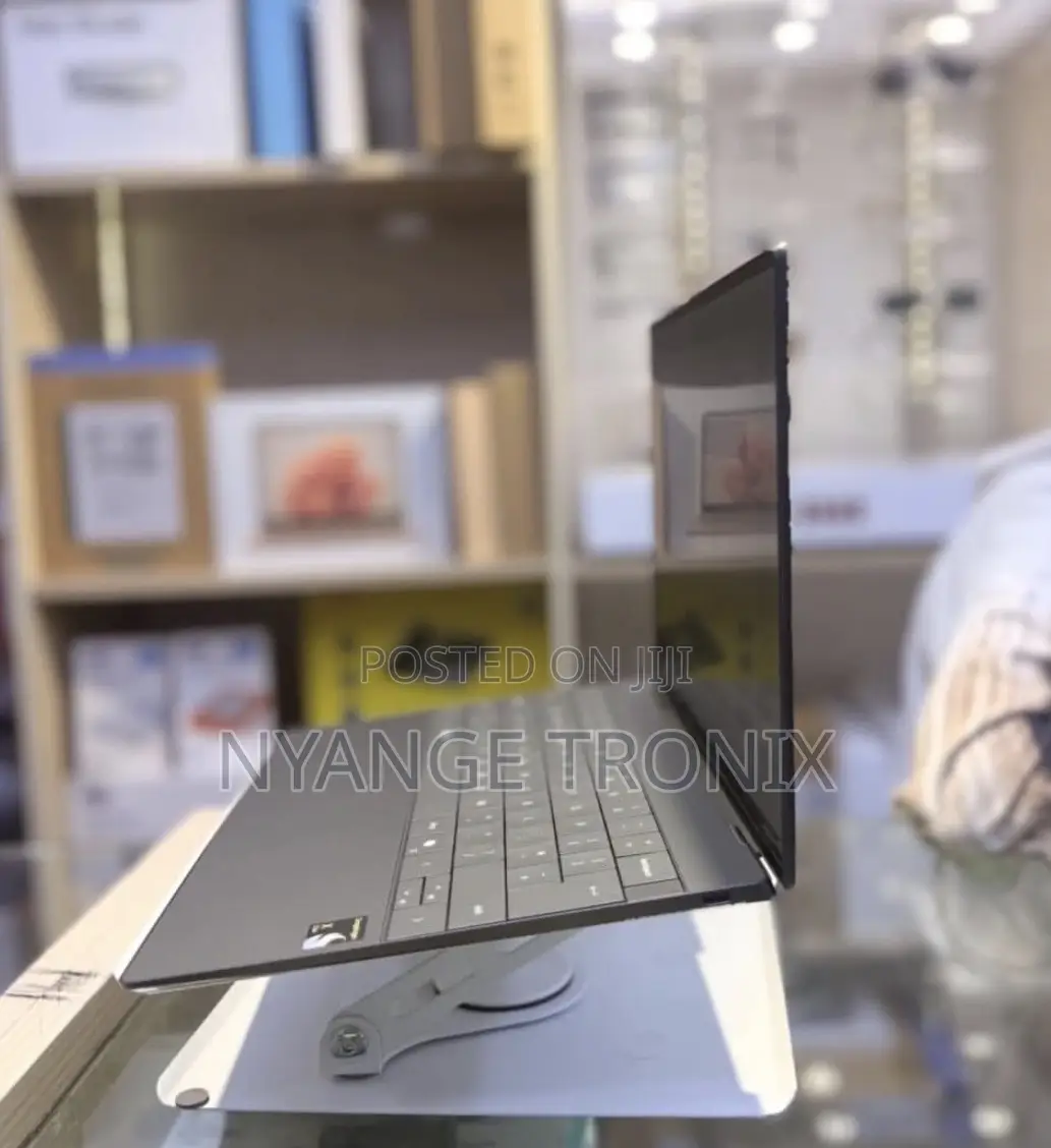New Laptop Dell XPS 13 9343 16GB Qualcomm Snapdragon X Elite SSD 512GB