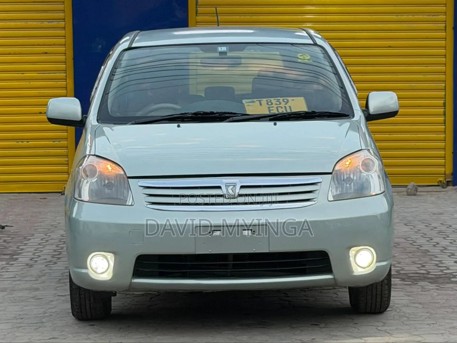 Toyota Raum 2008 Silver