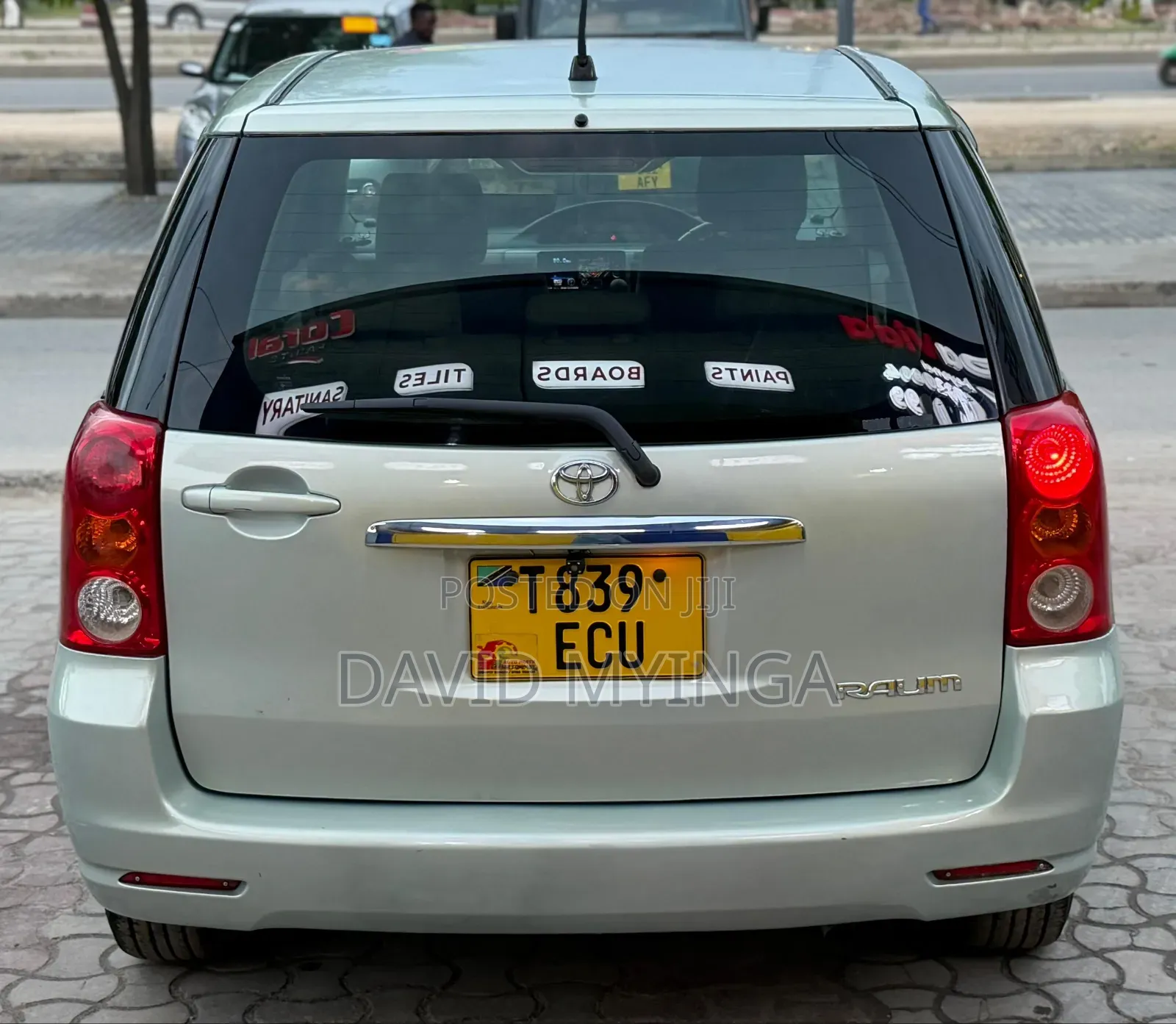 Toyota Raum 2008 Silver