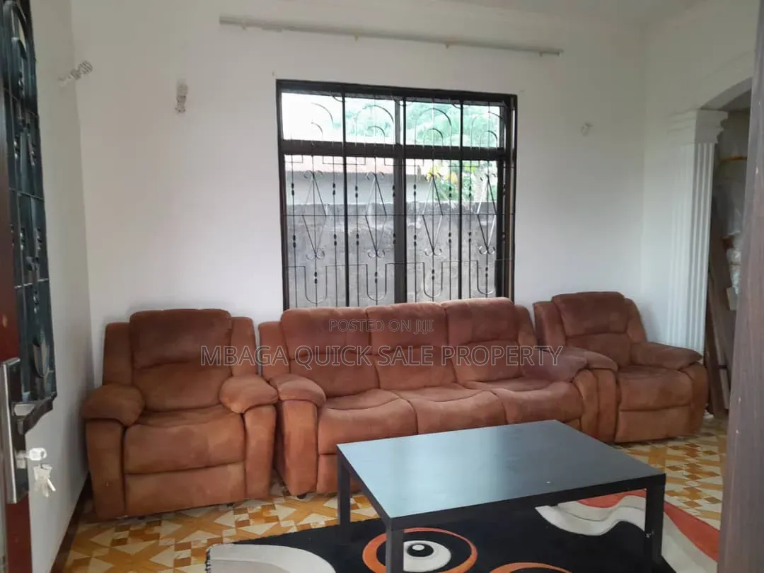 3bdrm Apartment in Mikocheni for rent