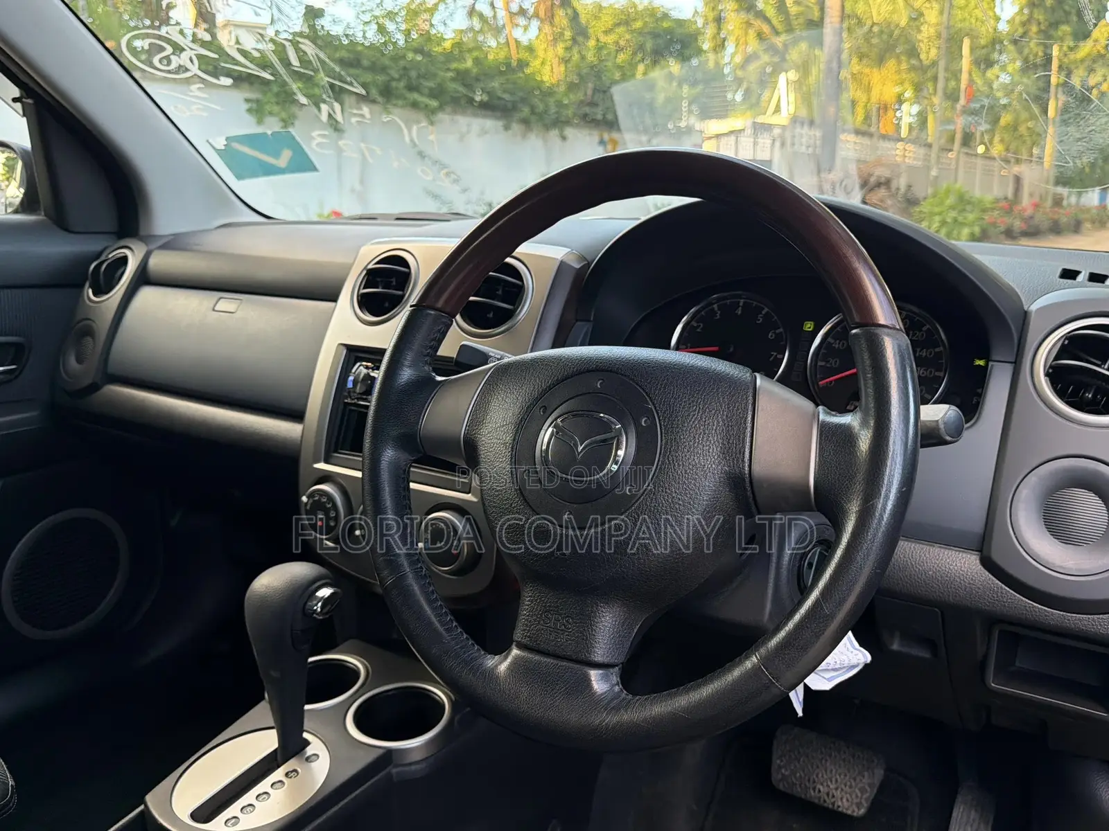 Mazda Verisa 2005 Black