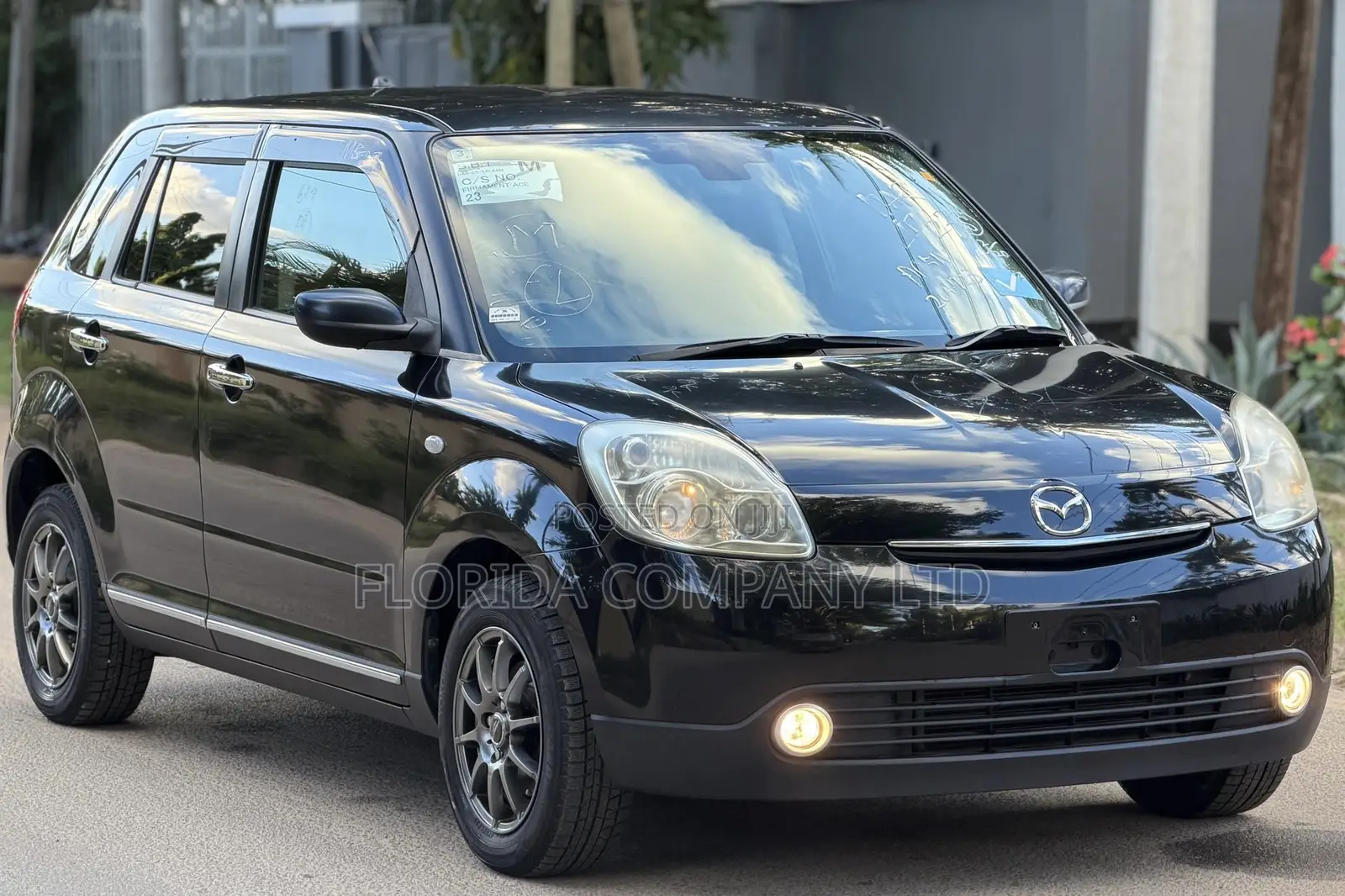 Mazda Verisa 2005 Black