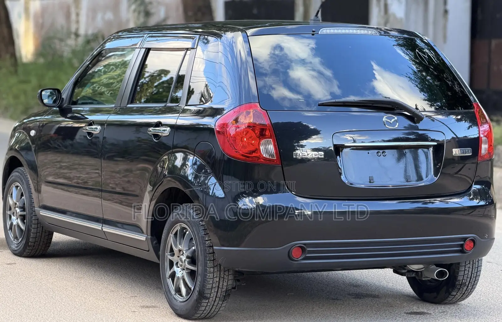 Mazda Verisa 2005 Black