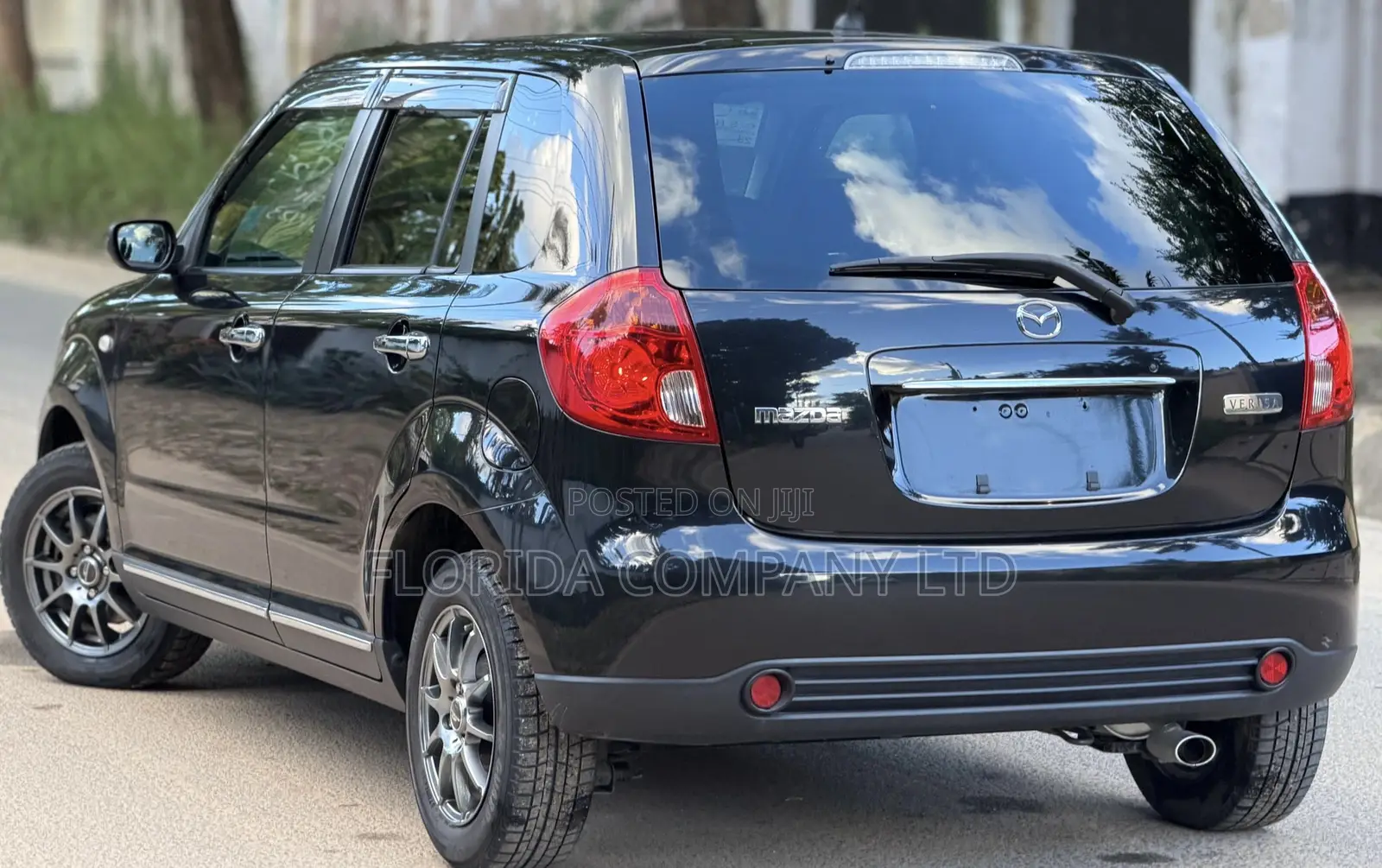 Mazda Verisa 2005 Black