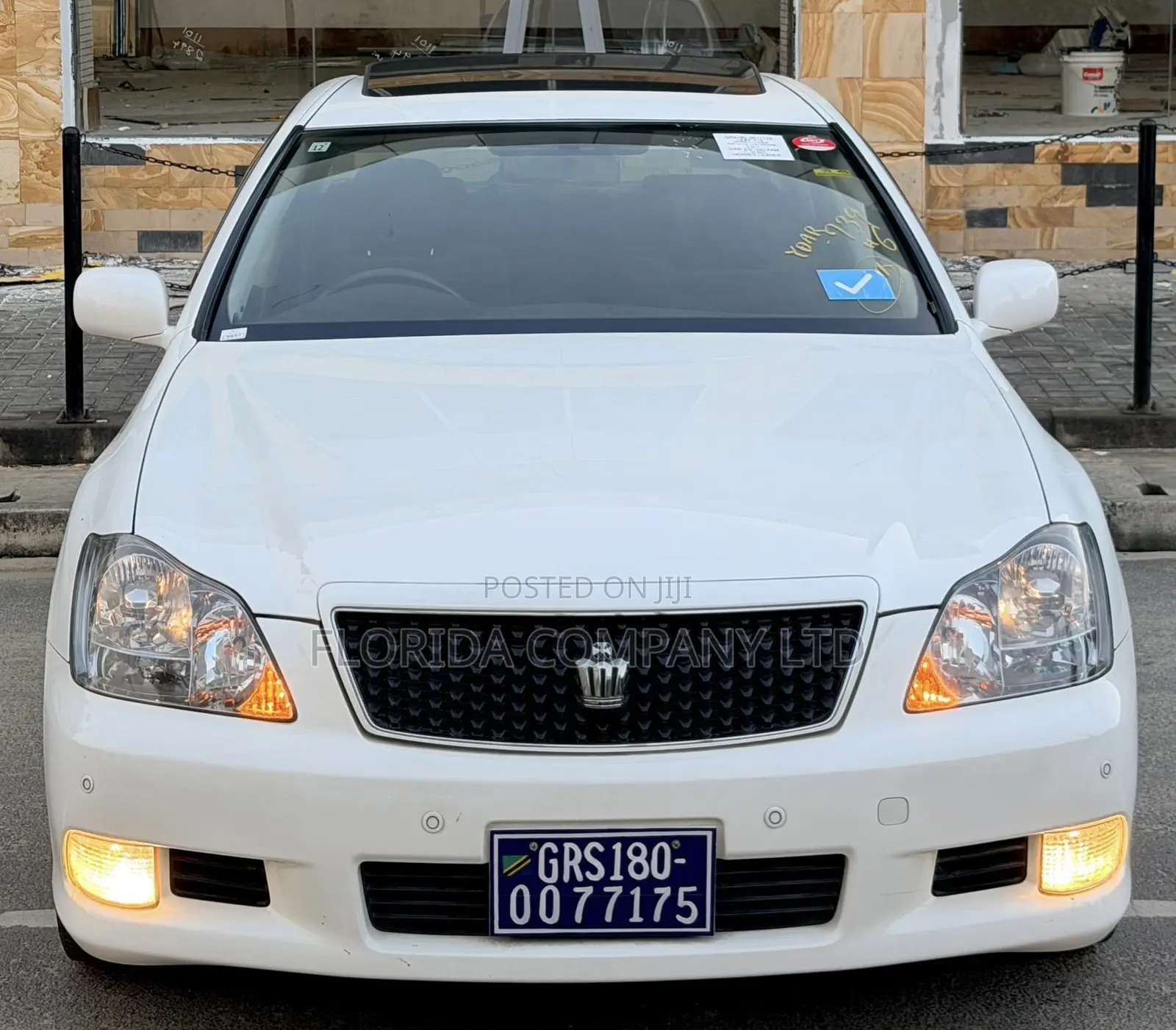 Toyota Crown 2006 White