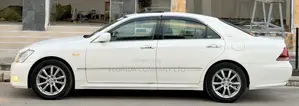Toyota Crown 2006 White