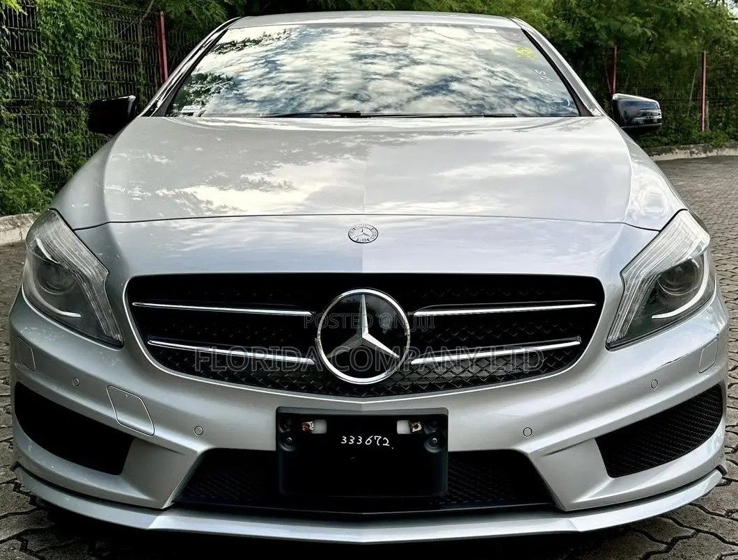 Mercedes-Benz A-Class 2014 Silver
