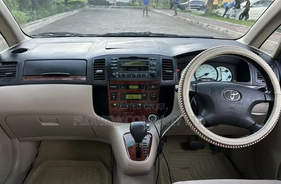 Toyota Corolla Spacio 2002 Silver