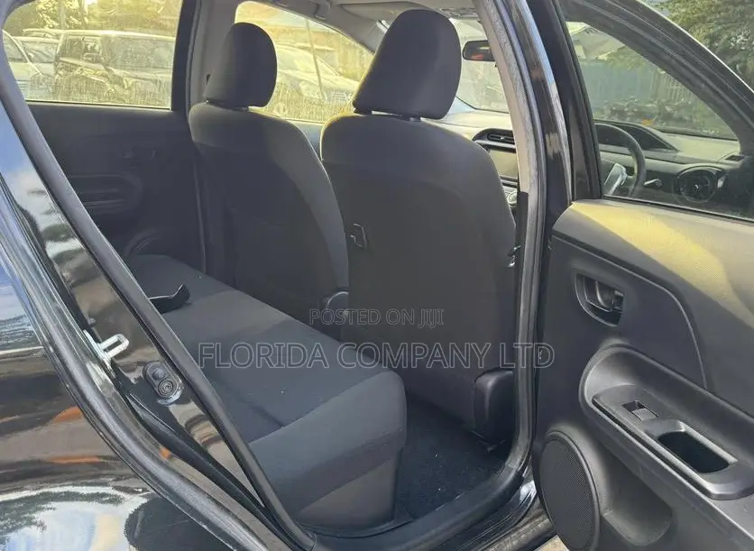 Toyota Aqua 2015 Black