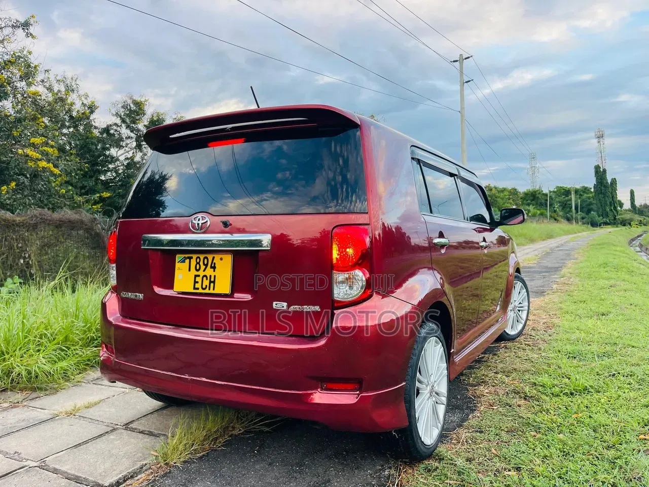 Toyota Corolla Rumion 2008 Red