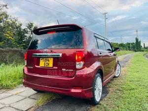 Toyota Corolla Rumion 2008 Red