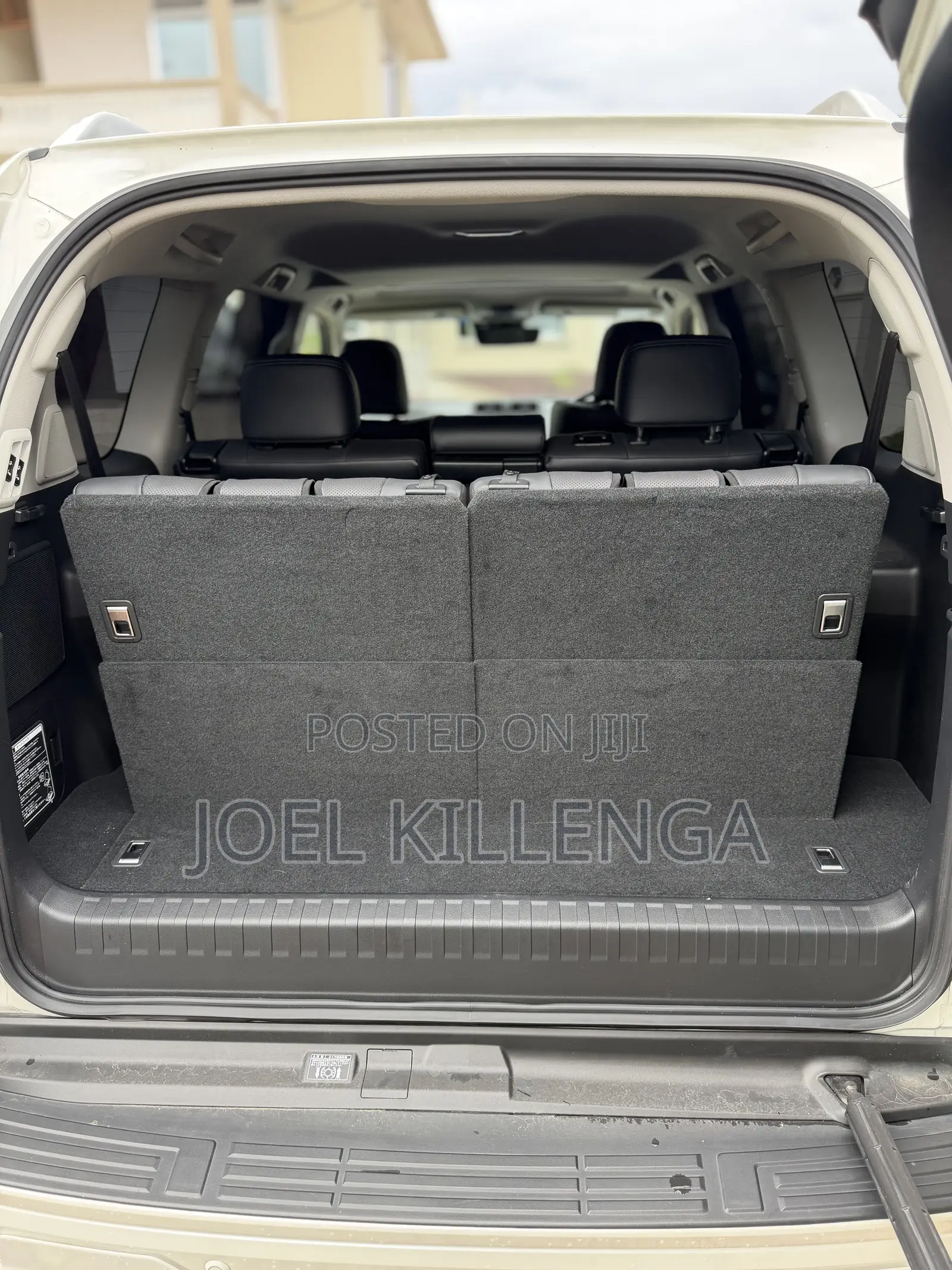 Toyota Land Cruiser Prado 2023 White
