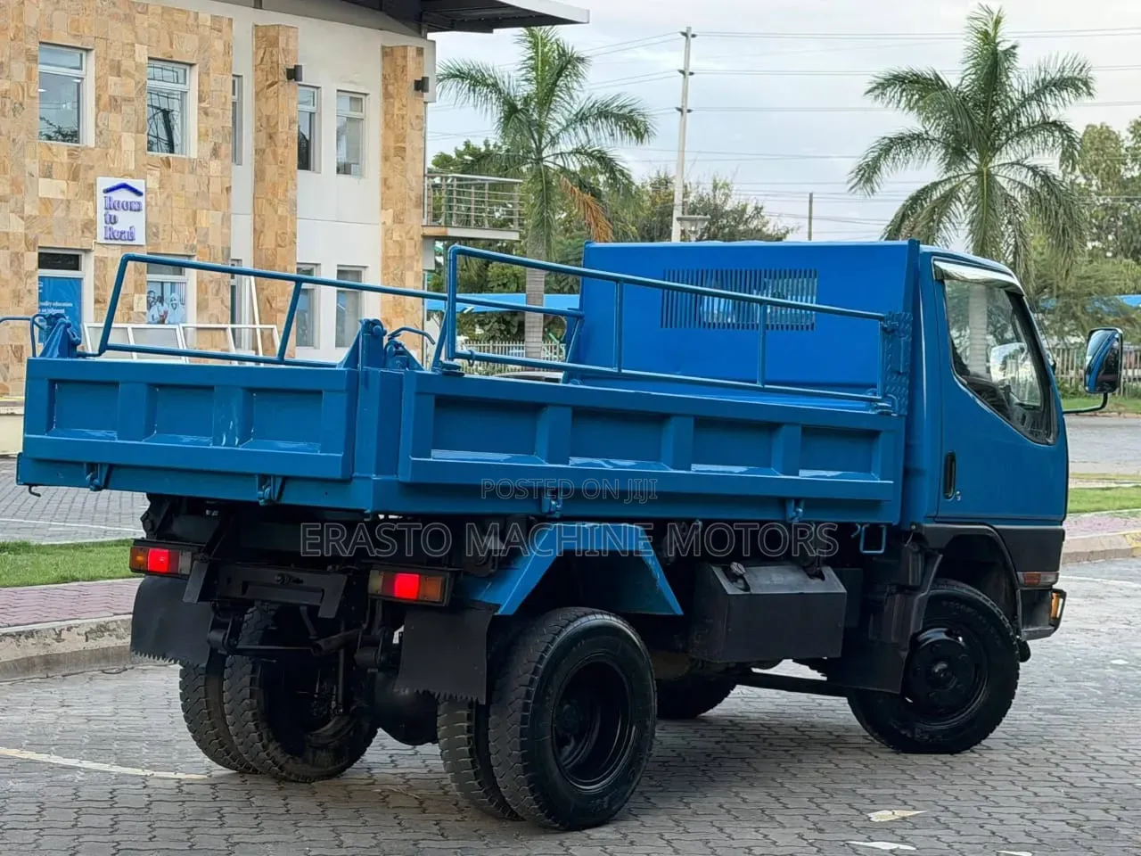 Mitsubishi Canter Tiper 4d33 1999 Blue