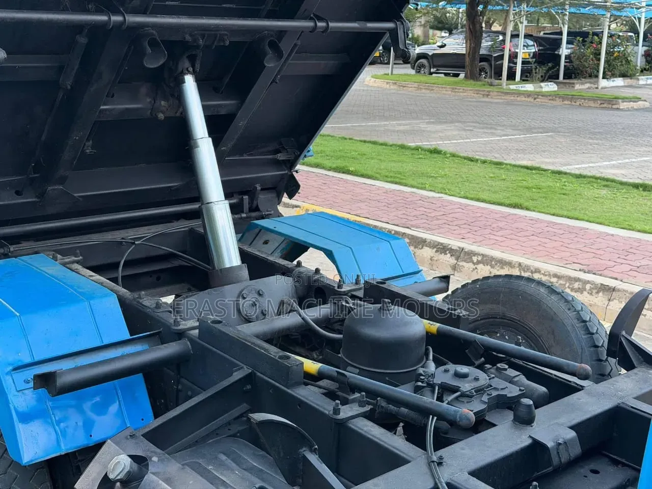 Mitsubishi Canter Tiper 4d33 1999 Blue