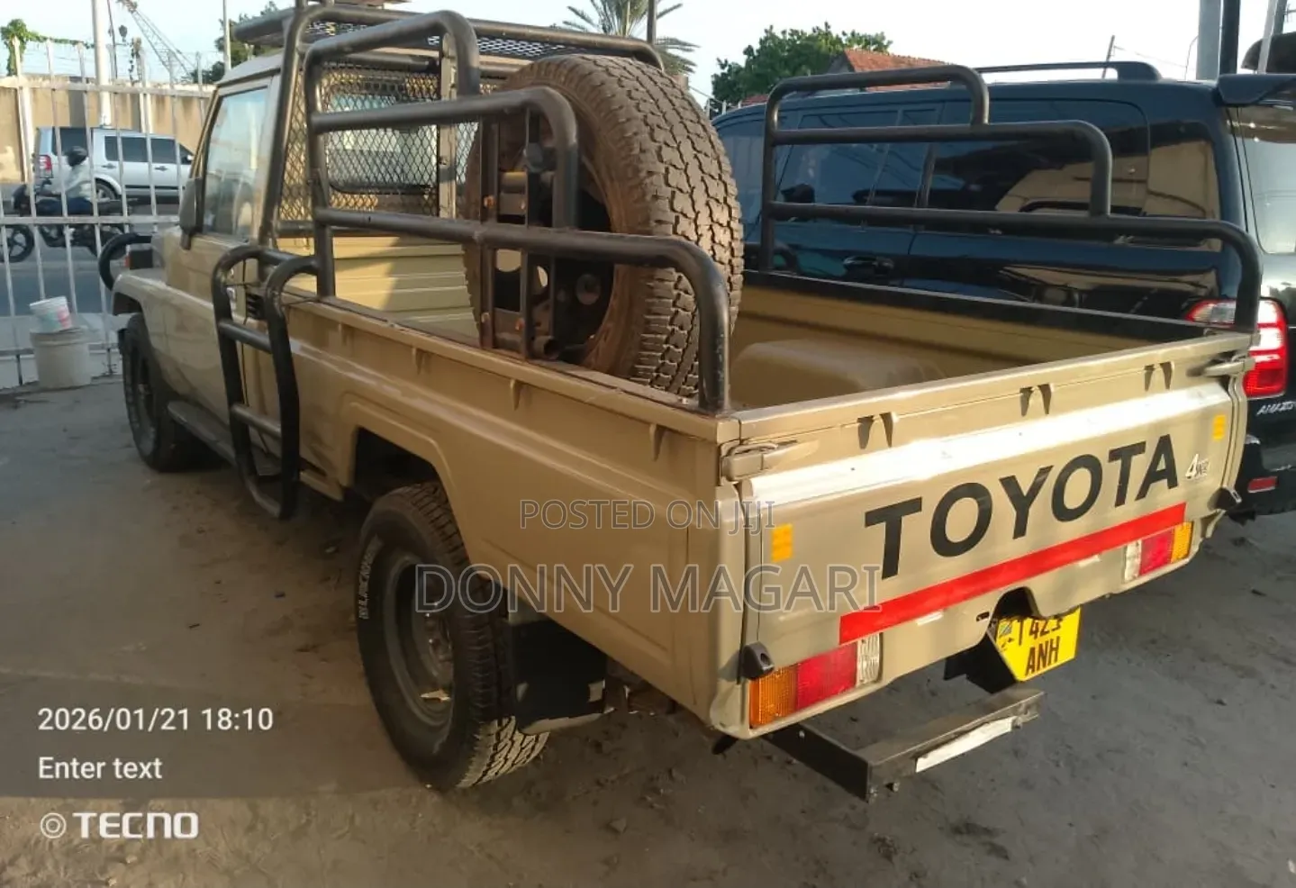 Toyota Land Cruiser 2015 Gold